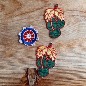 Vintage Berry and Wheel Embroidered Patches